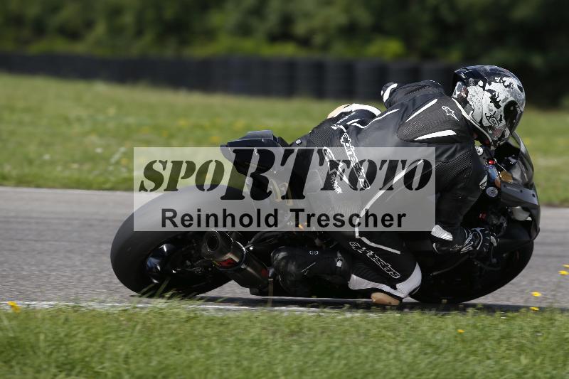 /53 16.09.2025 Track Day Domi Aegerter ADR/Gruppe rot/17